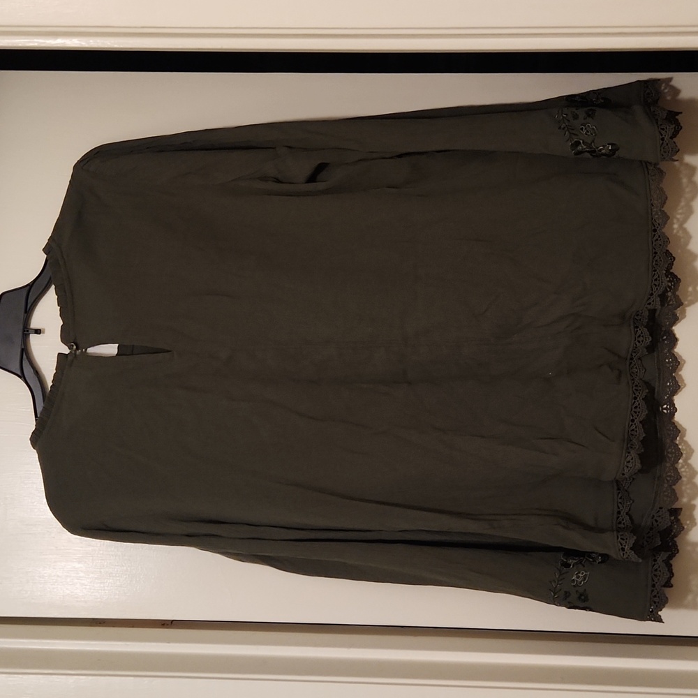 Shirt - Picture 2 of 3